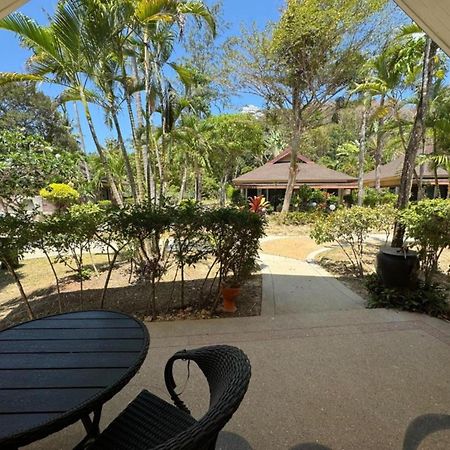 Beach Bungalow At Lanta Resort Ко-Ланта Екстер'єр фото