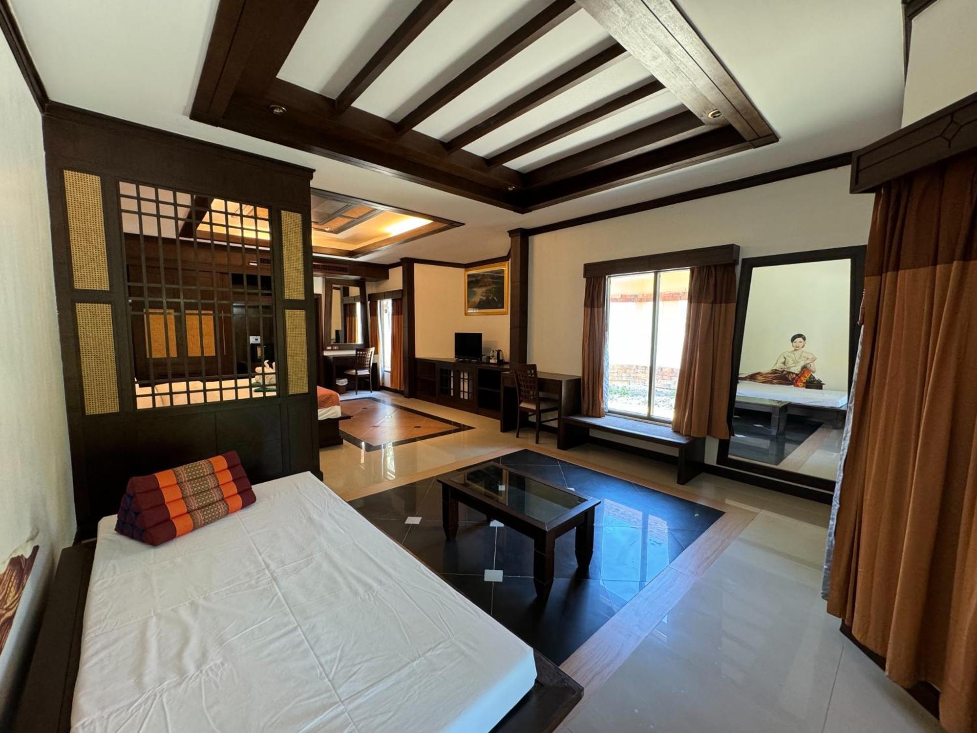 Beach Bungalow At Lanta Resort Ко-Ланта Екстер'єр фото