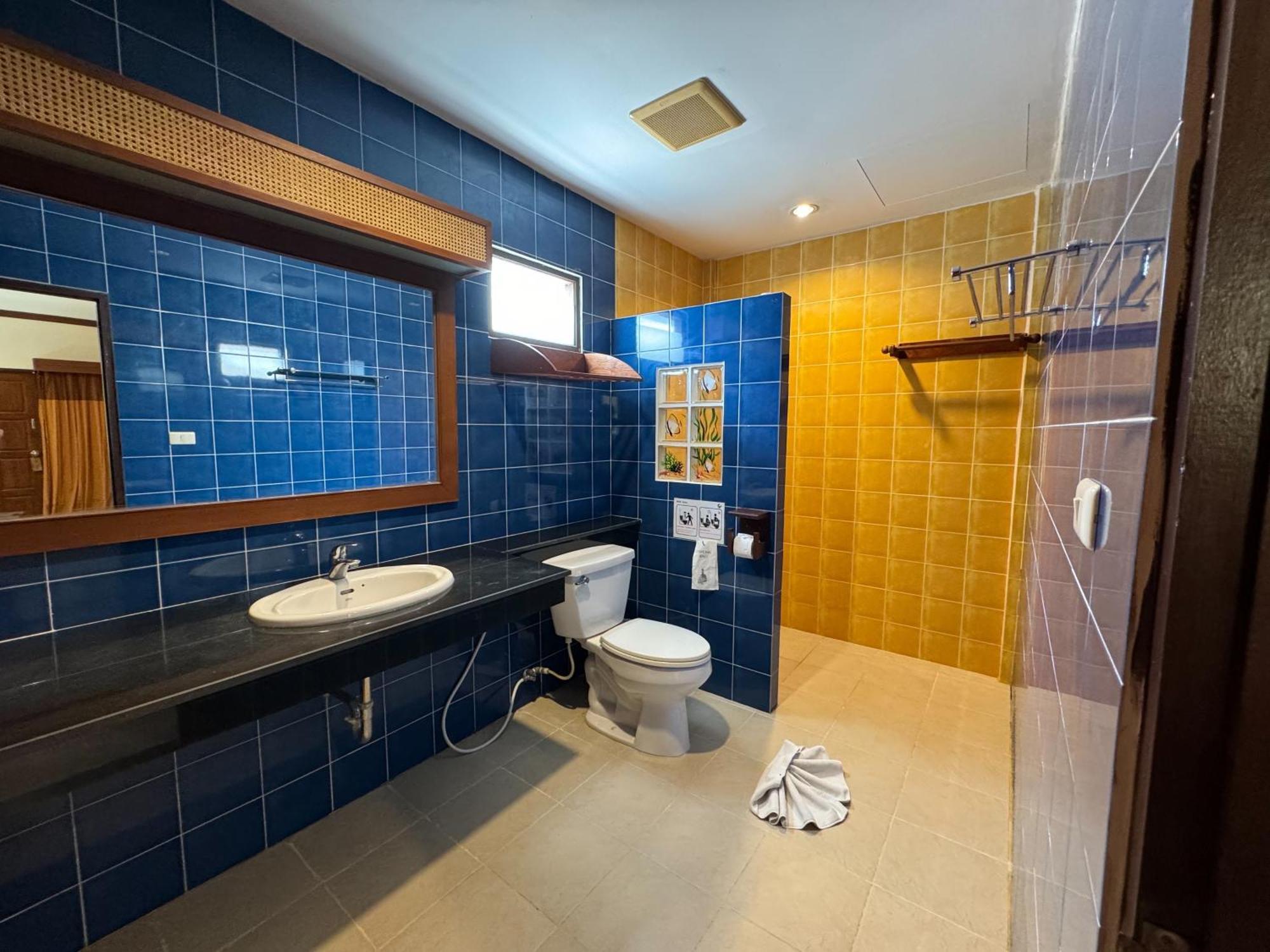Beach Bungalow At Lanta Resort Ко-Ланта Екстер'єр фото