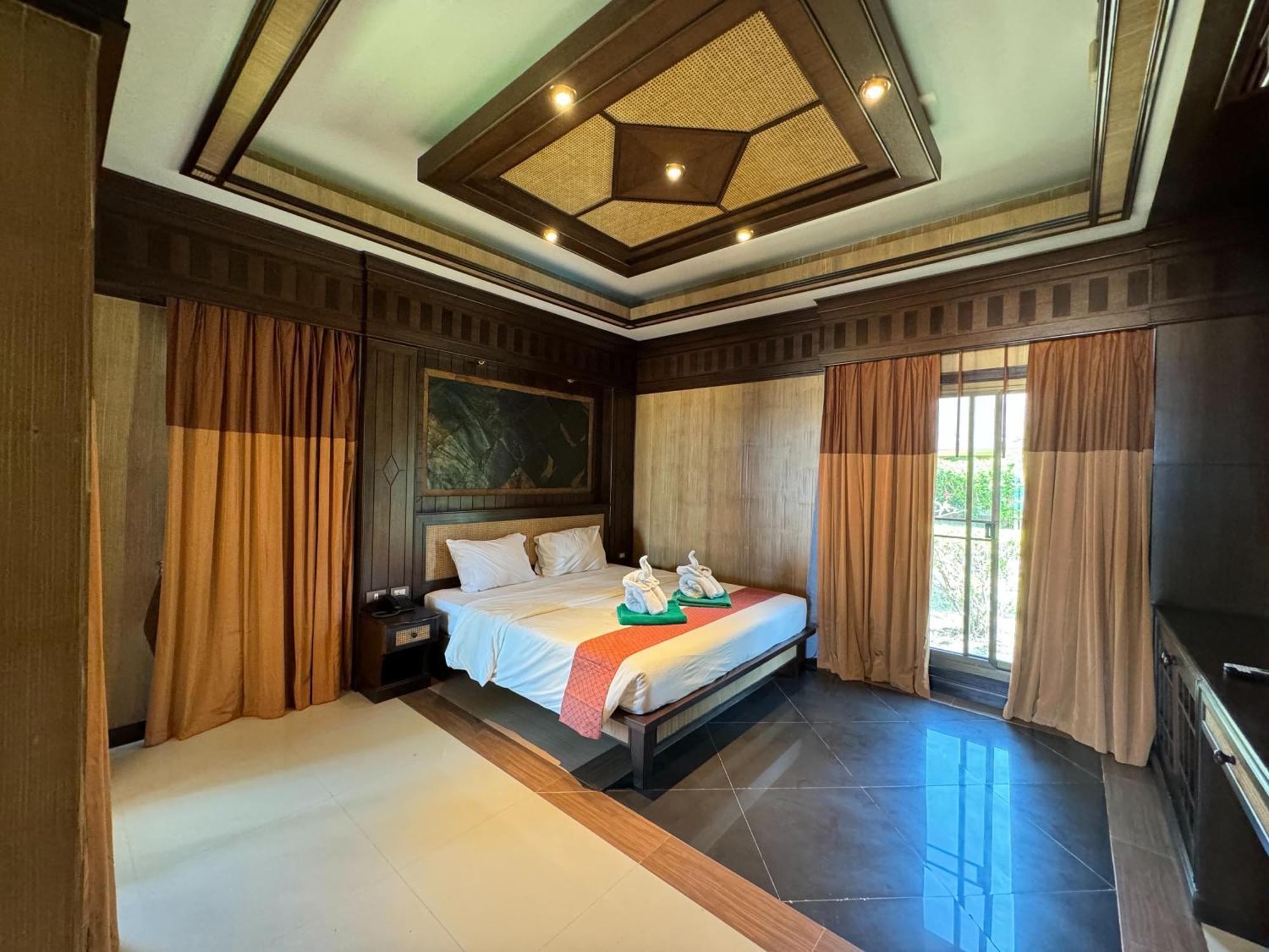 Beach Bungalow At Lanta Resort Ко-Ланта Екстер'єр фото